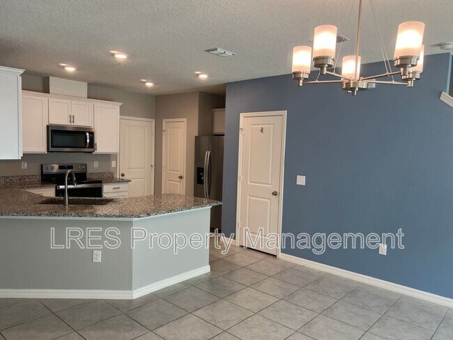 Photo - 2271 Hollyberry Wy