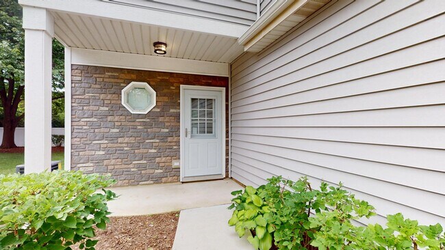 Photo - 1237 Cranbrook Dr