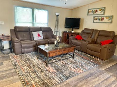 Photo - 112 Pine Knot Trail