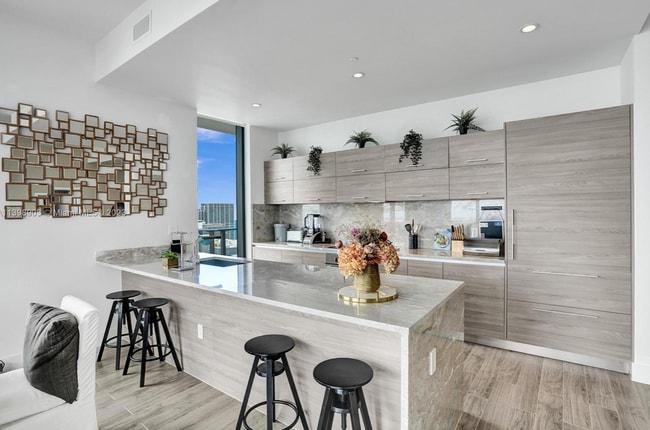 1300 S Miami Ave Unit ph5110