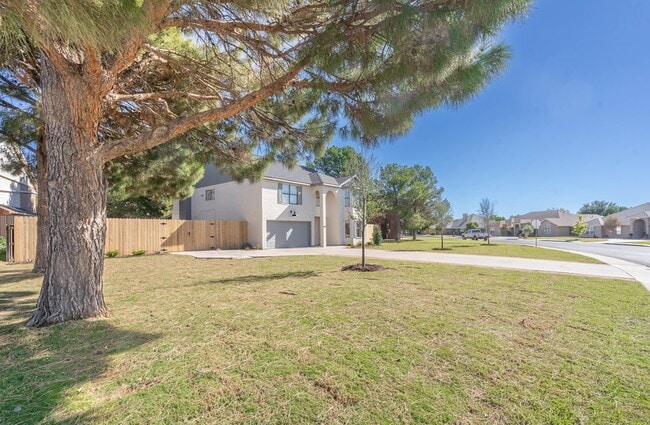 Photo - 8121 San Antonio St