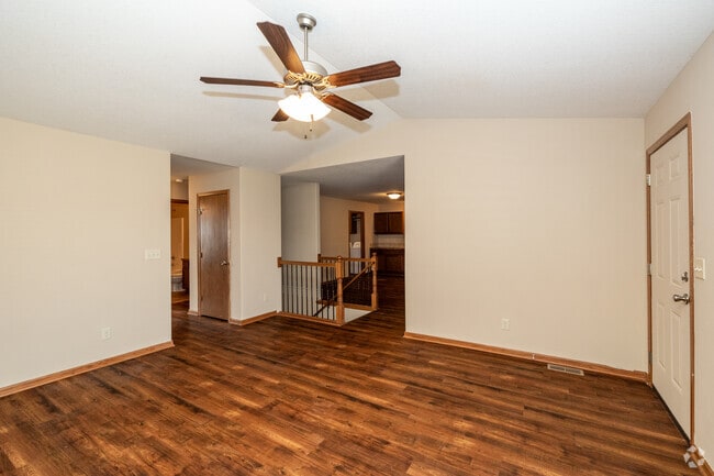 4BR, 3BA - 2,000SF