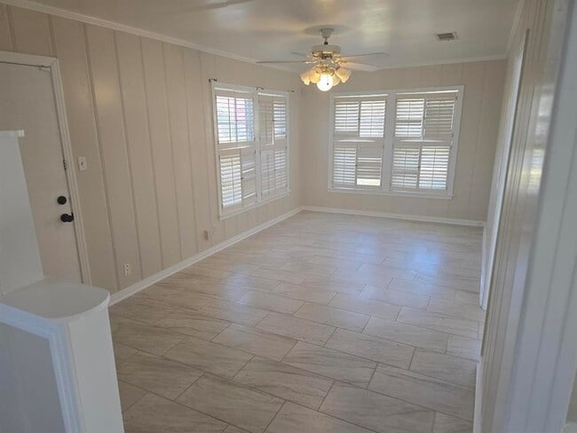 Photo - 1795 Euclid St