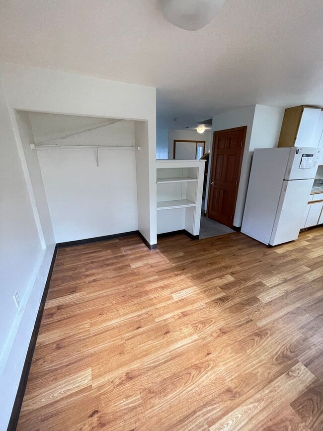 Photo - 317-319 N 3rd Ave W Unidad 319 N 3rd Ave W