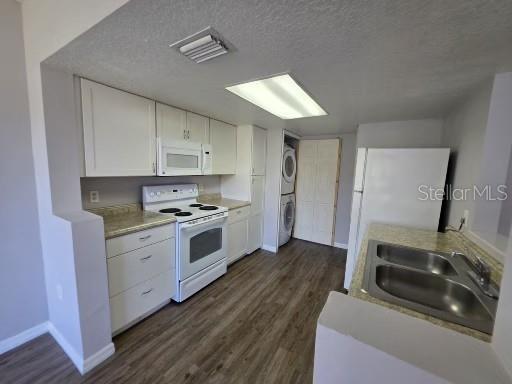 Photo - 103 Coconut Palm Way