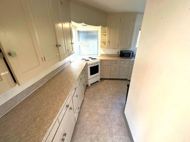 Photo - 136NW21st Unit #1