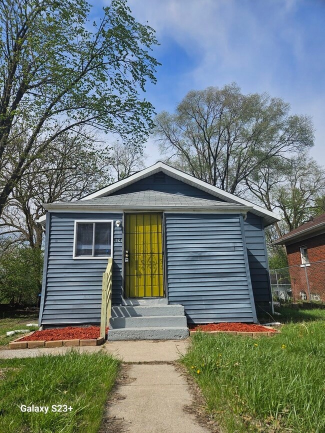 Building Photo - Beautiful new rehabbed home