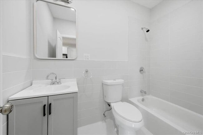 Photo - 1624 Seddon St Unit 2