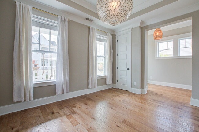 Photo - 1636 Juliana St