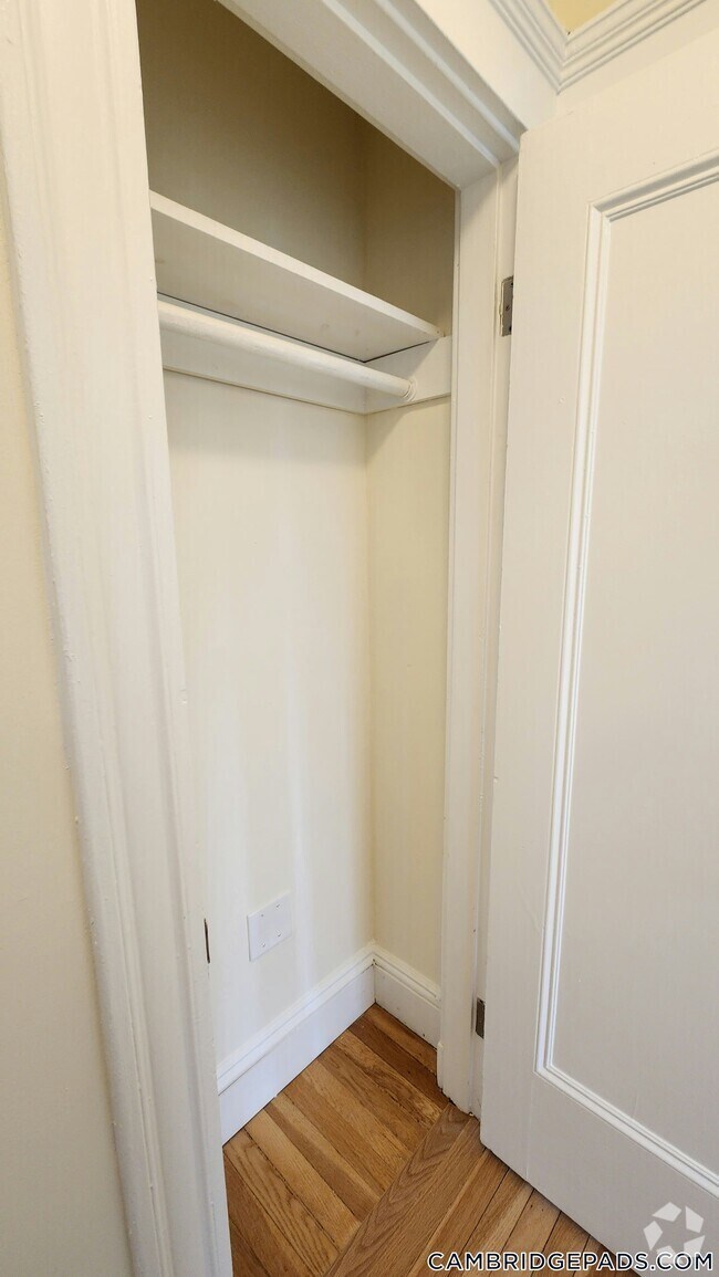 Building Photo - 18 Chauncy St Rental