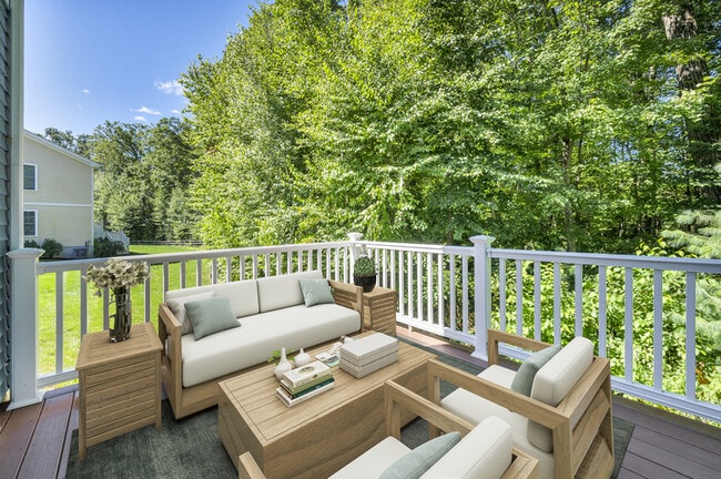 Woodland Green in Bloomfield