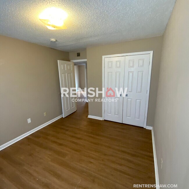 Photo - 1401 Meeks St