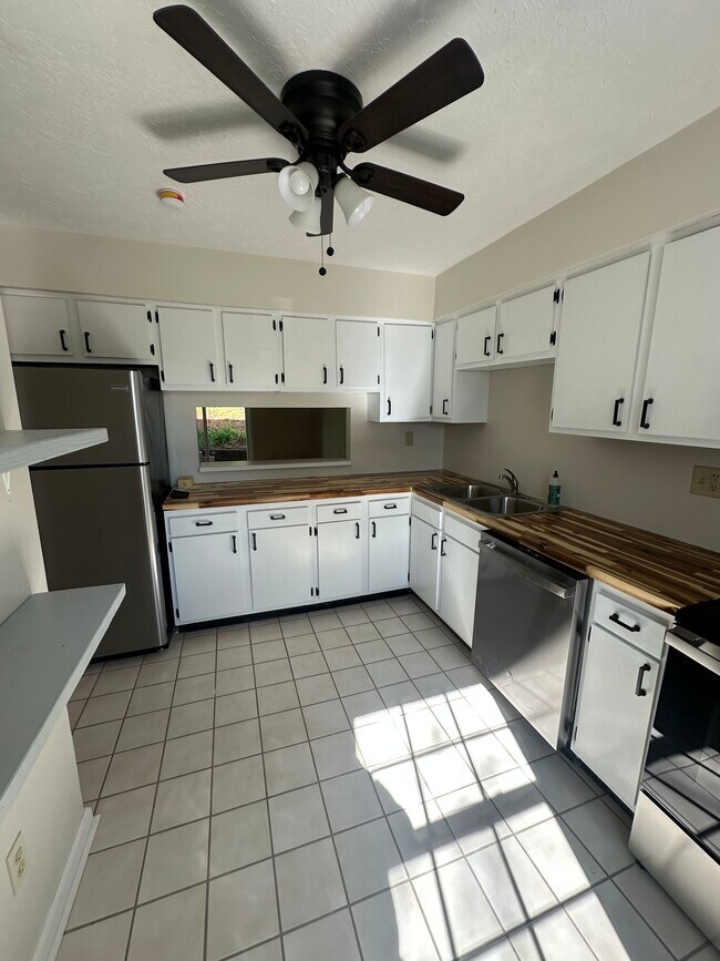 Photo - 763 Spring Meadows Dr