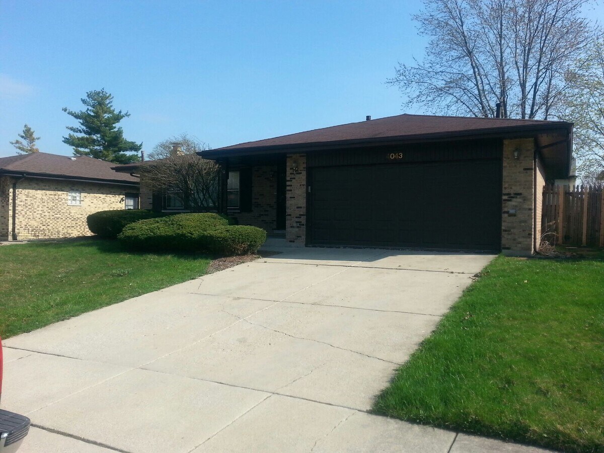 Photo - 4043 176th Pl
