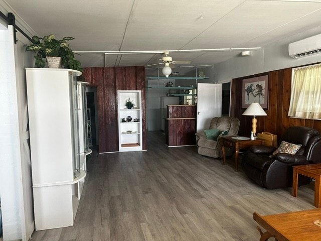 7 Cedar Ln