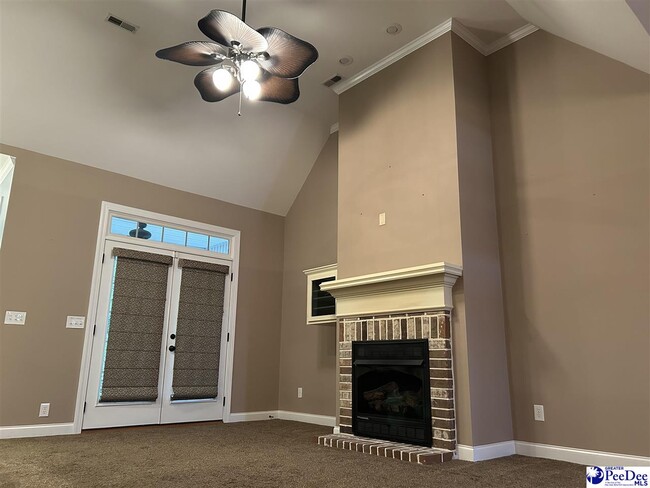 Photo - 422 Sterling Dr
