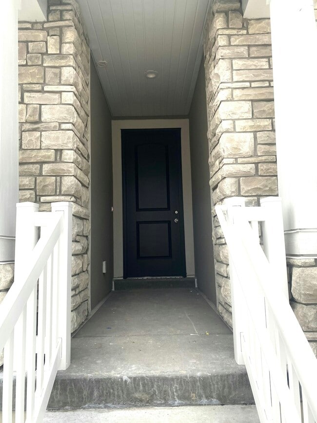 Photo - 16188 S Truss Dr