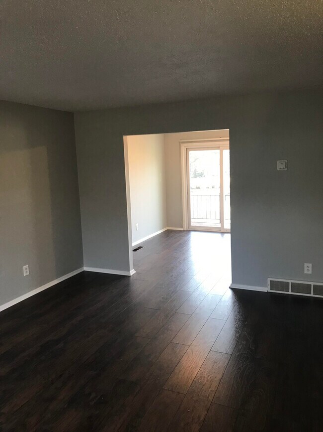 Photo - 8011 E 88th St