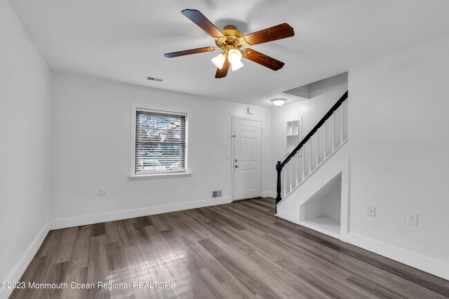 Photo - 1168 Sawmill Rd
