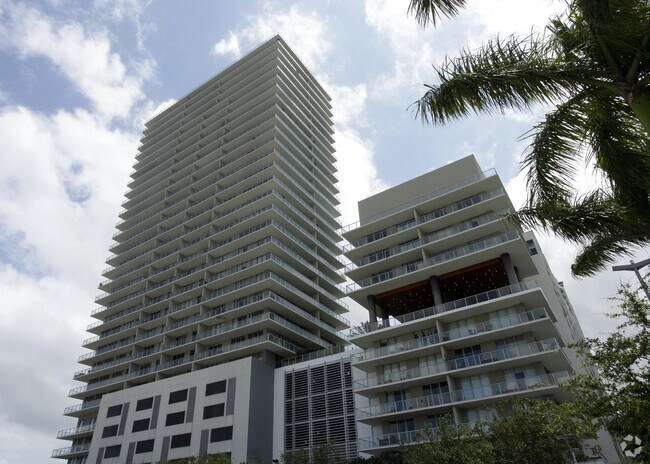 Photo - Two Midtown Miami Condominium