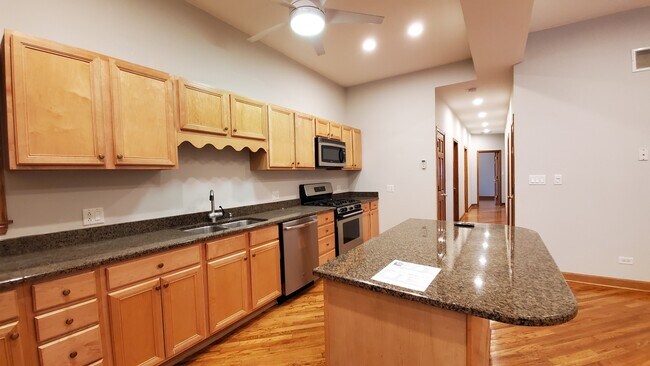 Photo - 1535 N Paulina St Unit 1