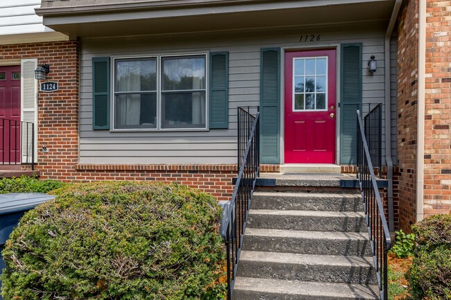 Photo - 1126 Mountain View Dr Townhome