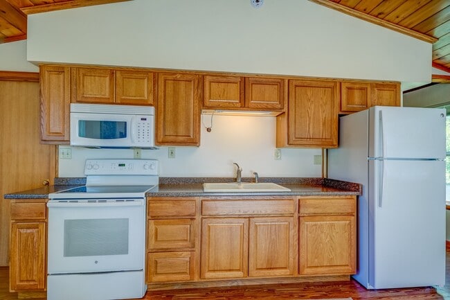 Photo - 2 Bed 1 Bath Home