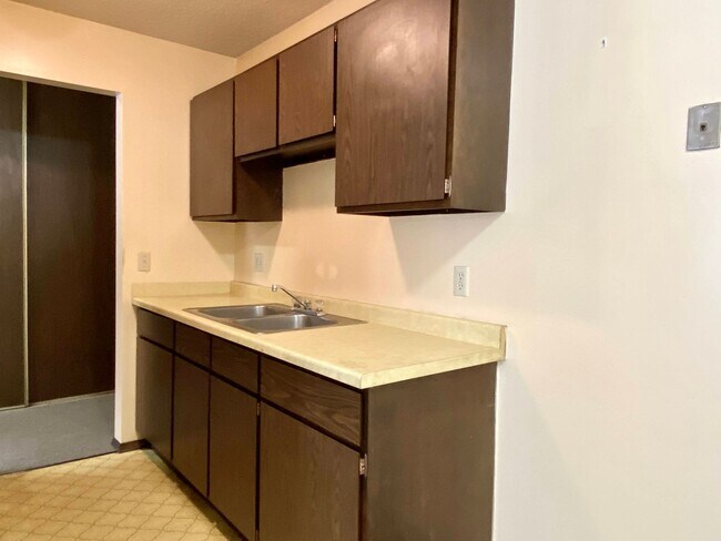 Riverview Apartments