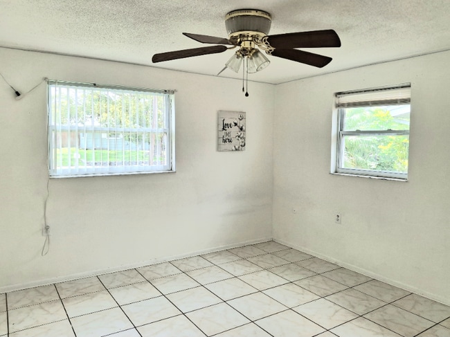 Photo - 1633 Doubloon Dr