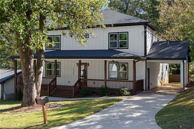 Building Photo - 1331 Diamond Ave SE