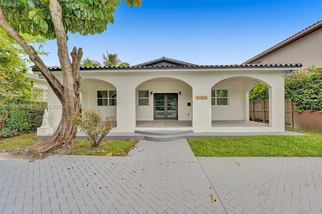 Photo - 1430 Michigan Ave