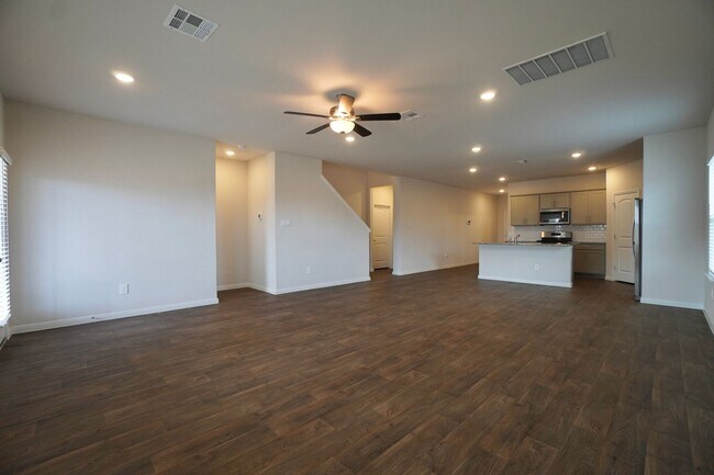 Photo - 115 Bethpage Dr