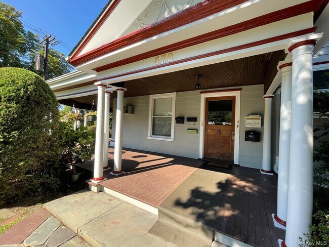 Photo - 579 Broadway Unidad 3rd Floor