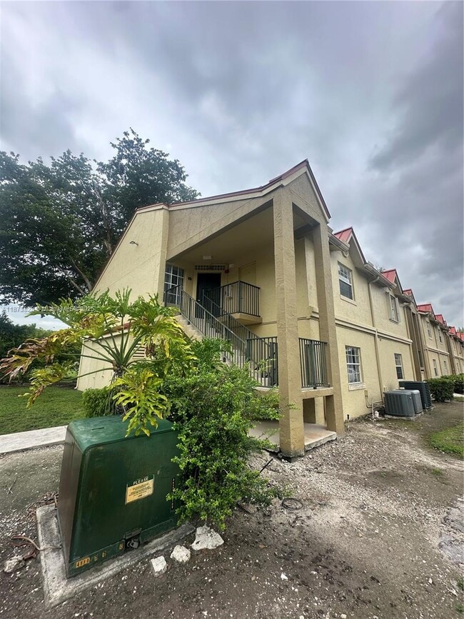 Building Photo - 18318 NW 68th Ave Rental