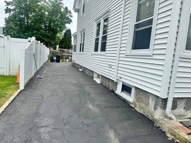 Photo - 114 Intervale St