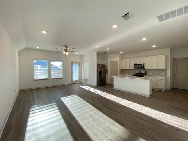 Photo - 206 Sweetwater Crk Ln