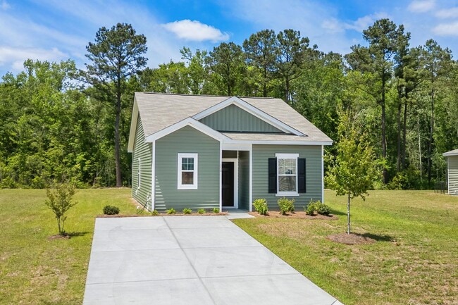 Building Photo - 450 Castillo Dr
