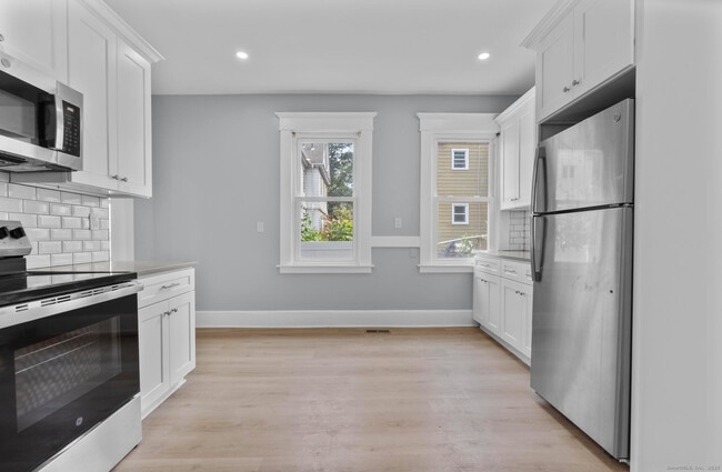 Photo - 74 4th St Apartment