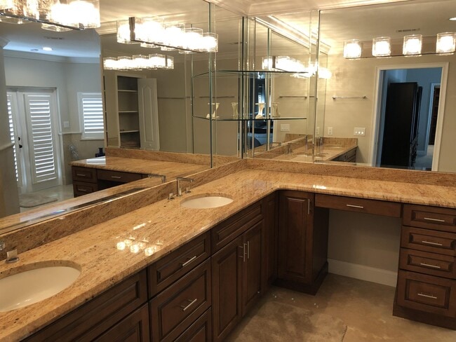 Photo - 5640 Masters Blvd