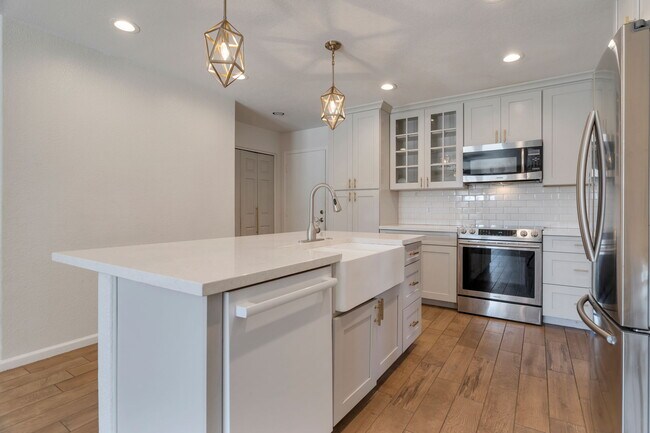 Photo - 6719 W McRae Way