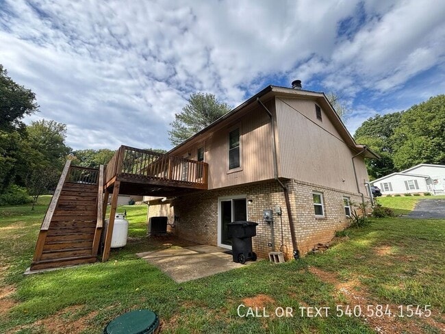 Photo - 6421 Orchard View Ln