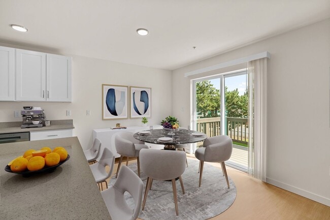 Photo - Salem Crossings