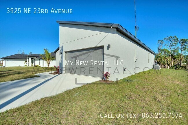 Photo - 3925 NE 23rd Ave House