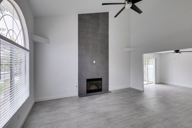 Photo - Upgraded and modern townhome with 2 primary suites - Cheyenne and Durango
