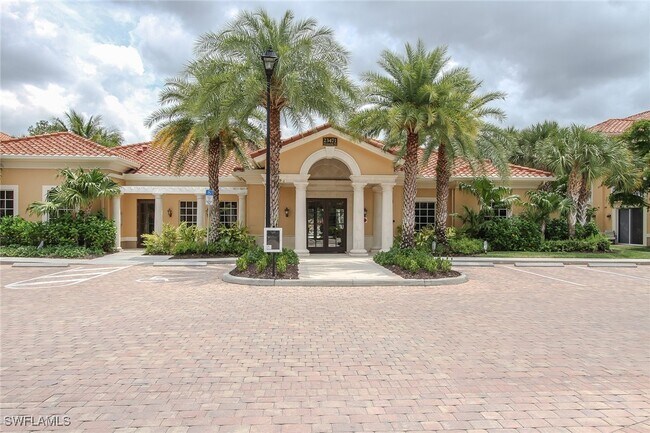 Building Photo - 8531 Violeta St Unit 101