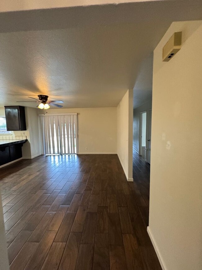 Photo - 1107 Wimbledon Dr