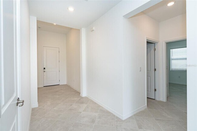 Photo - 1745 Saddlewood Cir