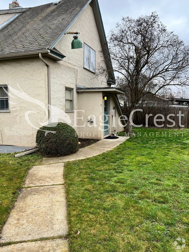 Building Photo - Brock Street Unit 3 Rental