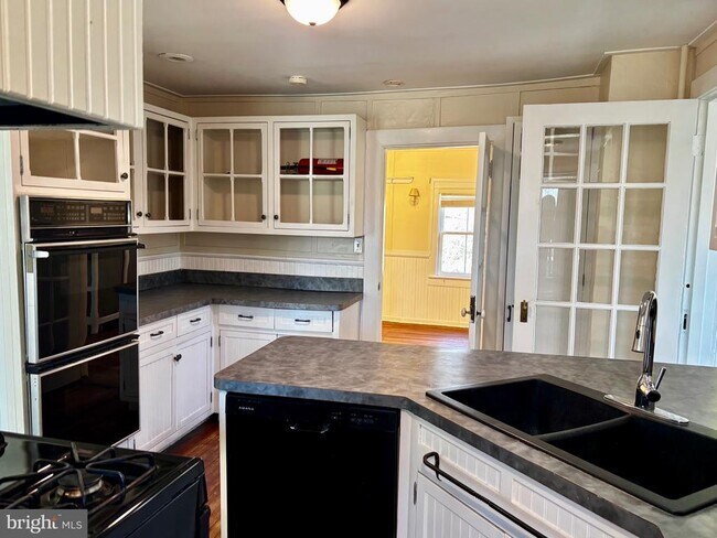 Photo - 8122 John Mosby Hwy