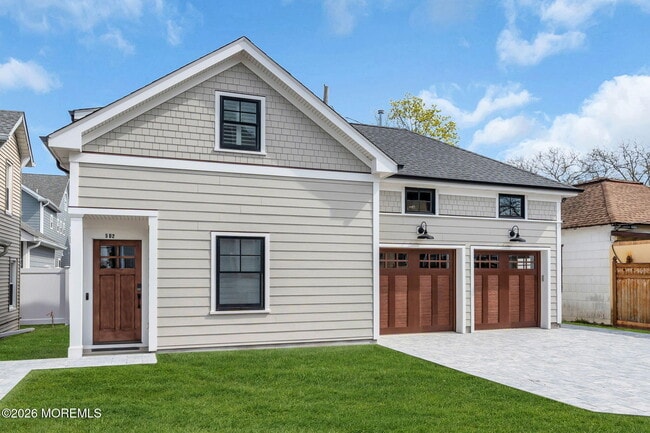 Building Photo - 502 12th Ave